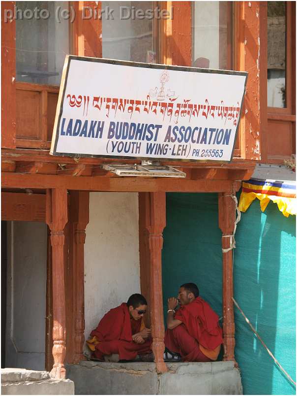 slides/95193013.JPG Buddha Diestel Dirk festival Fotograf geo:lat=34.16432162 geo:lon=77.58448362 geotagged India Jammu and Kashmir Leh Mönch monk Tempel temple Temple center of Leh 95193013