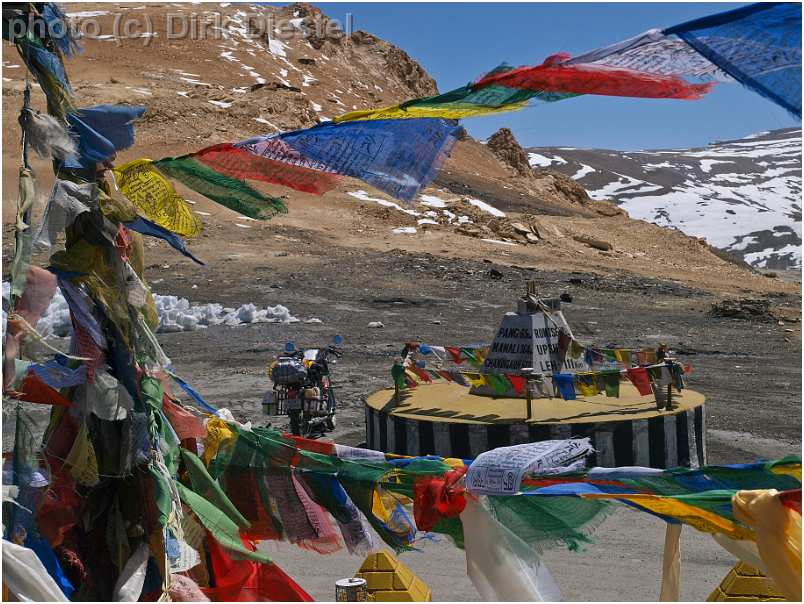 slides/95317109.jpg Himalaya Indien Kloster Ladakh Motorrad Mönch Tanglangla Tempel Tso Moriri Tso kar 95317109