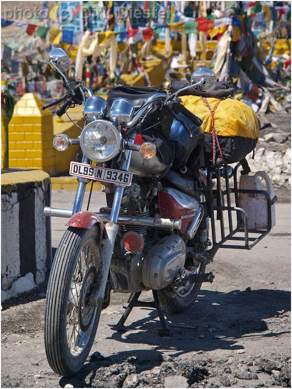 slides/95317112.jpg Himalaya Indien Kloster Ladakh Motorrad Mönch Tanglangla Tempel Tso Moriri Tso kar 95317112